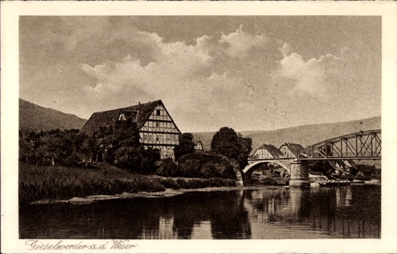 KP Gieselwerder na Oberweser Hesja, most, domy z muru pruskiego