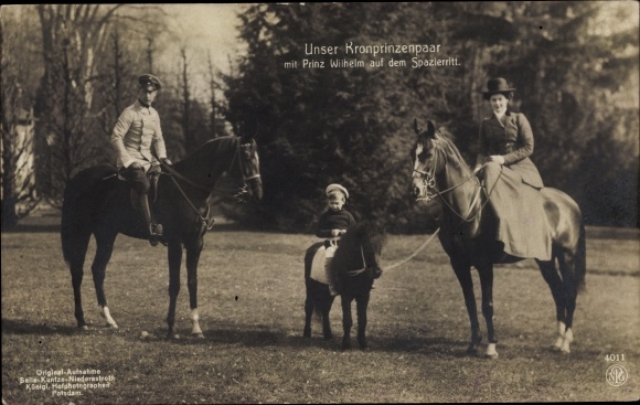 Postcard Crown Prince Wilhelm of Prussia, Crown Princess Cecilie, Prince Wilhelm, ride, horses, pony
