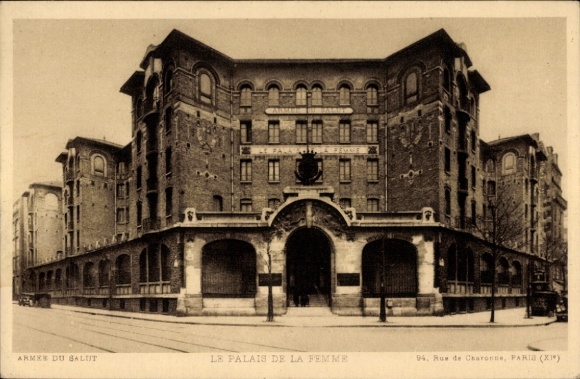 Postcard Paris XI, Palais de la Femme