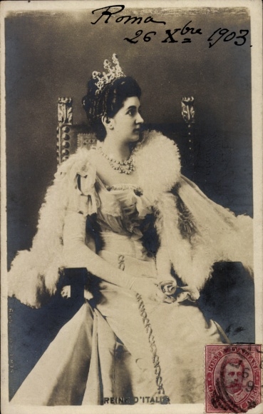 Postcard Elena of Montenegro, Queen of Italy, Portrait, Crown