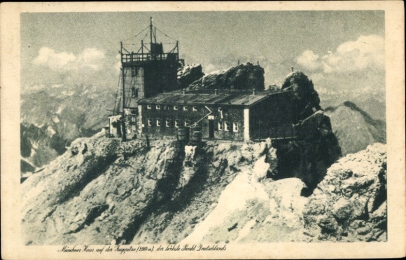 Ak Zugspitze, Münchner Haus, höchste Hütte Deutschlands, Berglandschaft, Schwarz-Weiß-Foto
