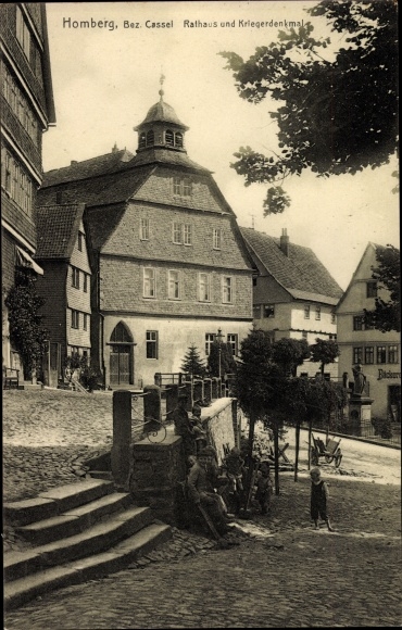 Postcard Homberg on the Efze in Hesse, town hall, war memorial, bakery