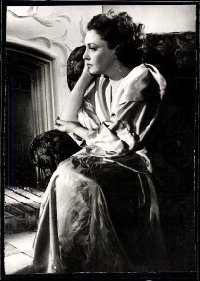 99 press photos Zarah Leander, portraits and film scenes
