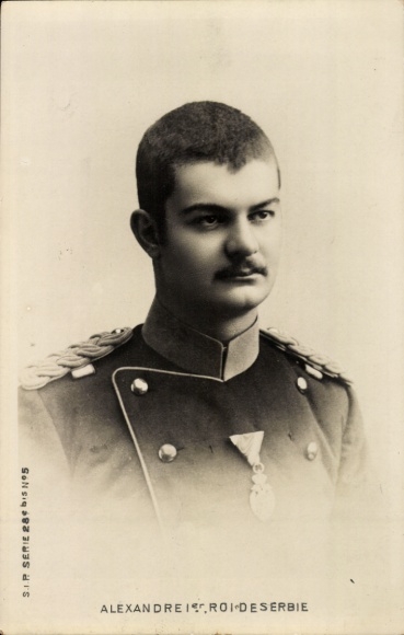 Postcard King Alexander I of Serbia, portrait in uniform, medal