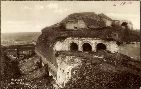 Postcard Maastricht Limburg Netherlands, Fort Willem, historical fortress, view of the landscape