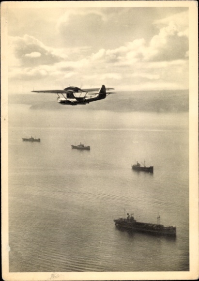 Ak Dornier Do 18 sichert Geleitzug, Deutsche Kriegsschiffe, Luftwaffe, Wehrmacht, Seeflugzeug