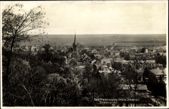 Postcard Bad Freienwalde an der Oder, total view of the town, view of the church