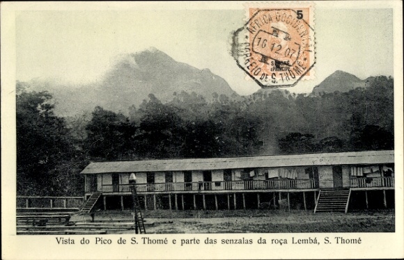 Ak São Tomé St. Thomé, Pico de S. Thome en een deel van de senzalas da roca Lemba