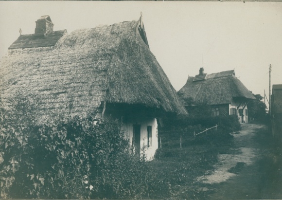 Photo Baltic resort Wustrow Fischland, old fishing cottages