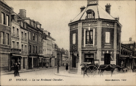 Postcard Yvetot Seine Maritime, Rue Ferdinand Lechevallier