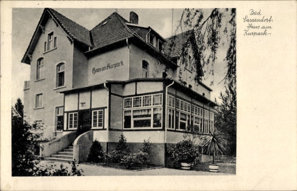 Postcard Bad Sassendorf, House at the Kurpark