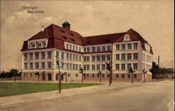 Ak Metzingen in Württemberg, Neue Schule