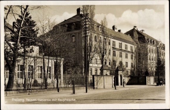 Ak Freiberg in Sachsen, Hausenkaserne, Hauptwache