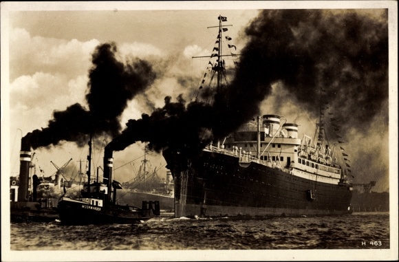 PC Hamburg, departure of the HAPAG express steamer St. Louis, tugboat Moorwärder