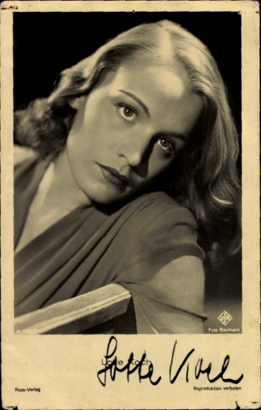 Postcard actress Lotte Koch, portrait, autograph