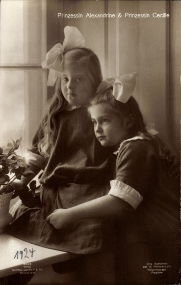 PC Princesses Alexandrine and Cecilie of Prussia, embrace