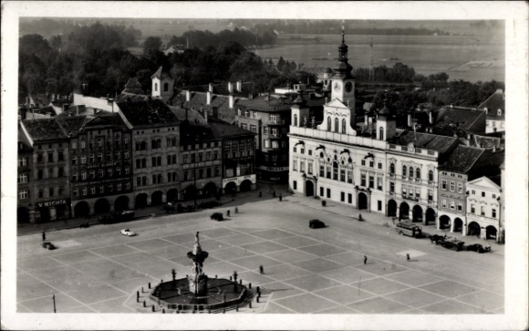 Ak České Budějovice Budweis Südböhmen, Rathaus, Platz, Brunnen