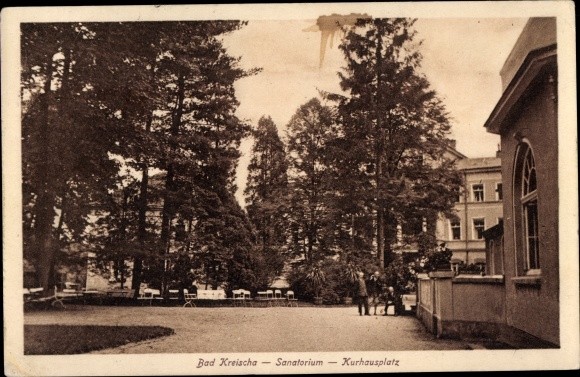 Postcard Kreischa near Dresden, sanatorium, Kurhausplatz