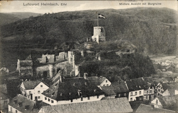 Postcard Heimbach in the Eifel, middle view with castle ruins