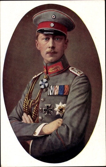Postcard Crown Prince Wilhelm of Prussia, portrait in uniform, Iron Cross