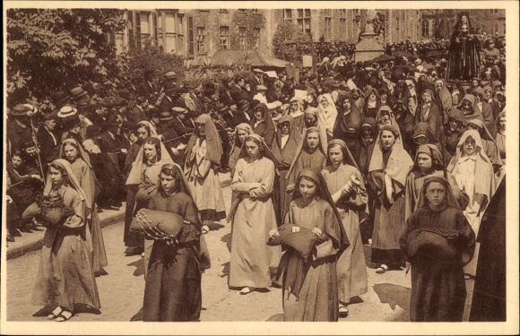 PC Bruges West Flanders, Procession of the Holy Blood, woman sings the Stabat Mater