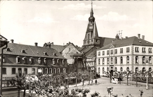 PC St. Wendel in Saarland, old buildings, church tower, market, black and white photography