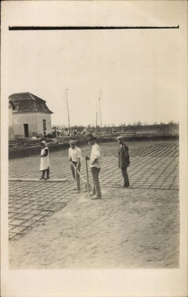 Photo Postcard Wenkheim Werbach an der Tauber, construction work