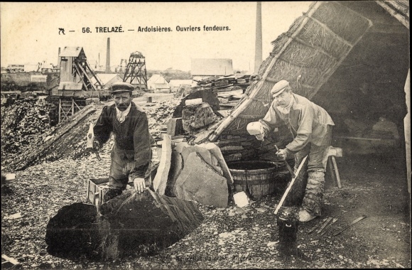 Postcard Trélazé Maine et Loire, Ardoisieres, Fendeurs Ouvrlers