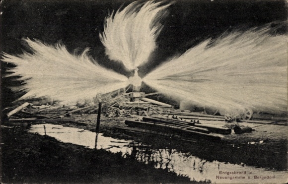 Postcard Hamburg Bergedorf Neuengamme, grass fire