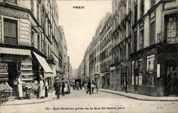 Postcard Paris XI, Rue Sedaine, taken from Rue St-Sabin