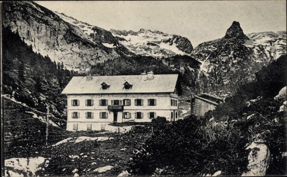 PC Berchtesgaden in Upper Bavaria, Kärlinger house, Funtenseem Schottmaulhorn, dead woman