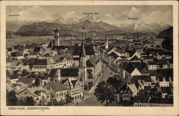PC Weilheim Oberbayern, total view of the village, Zugspitze, Kreuzspitze
