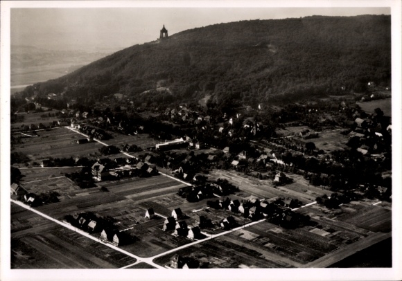 Ak Porta Westfalica aan de Wezer, luchtfoto, Kaiser-Wilhelm-Gedenkstätte en Barkhausen