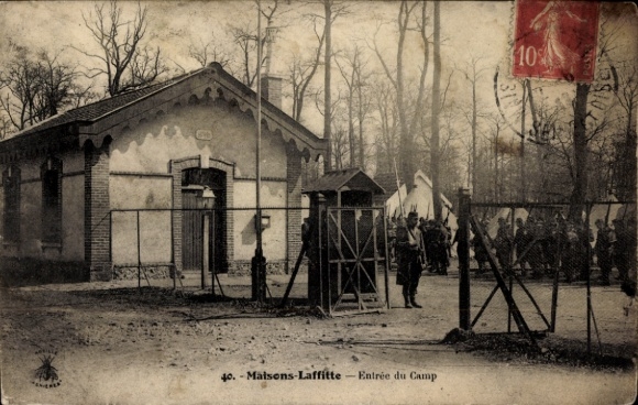 Postcard Maisons Laffitte Yvelines, Entree du Camp