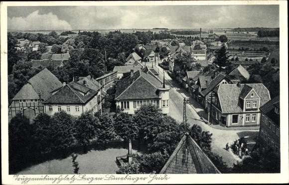 Ak Bergen in der Lüneburger Heide, Truppenübungsplatz, Blick auf den Ort