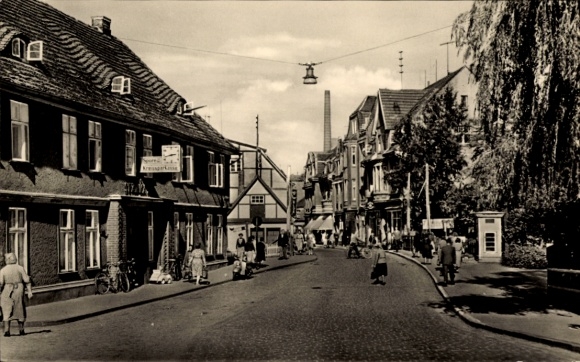 Postcard Lübz in Mecklenburg, Ernst Thälmann Straße