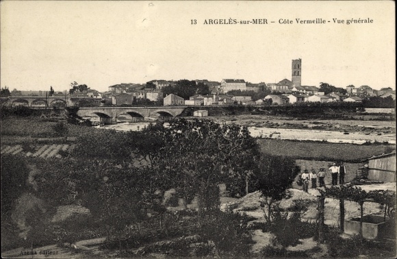 Postcard Argelès sur Mer Pyrénées Orientales, overall view