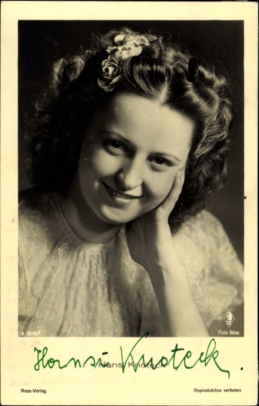 Ak Schauspielerin Hansi Knoteck, Portrait, Blumen im Haar, Autogramm