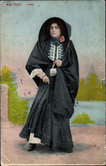Postcard Malta, Maltese Lady, Woman in Maltese costume