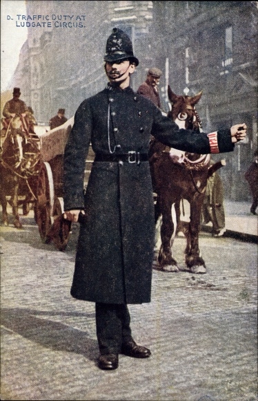 Postcard London City, Traffic at Ludgate Circus, Traffic Cop