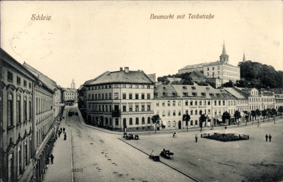 Ak Schleiz im Vogtland Thüringen, Neumarkt mit Teichstraße