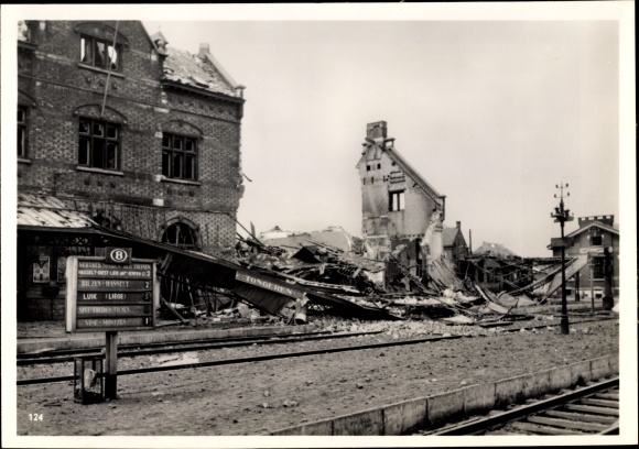 Photo Heinrich Hoffmann, Tongeren train station in Maastricht, destroyed by German bombs, May 1940