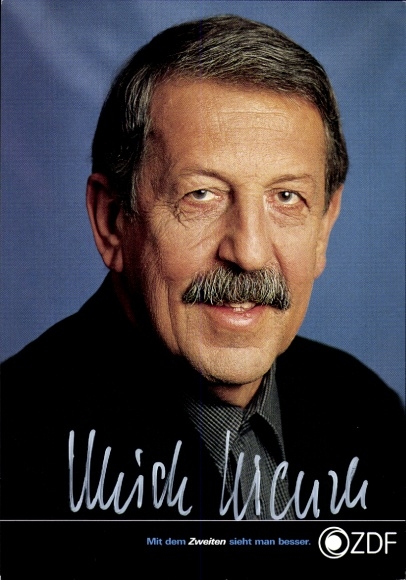 Postcard Moderator Ulrich Kienzle, portrait, autograph