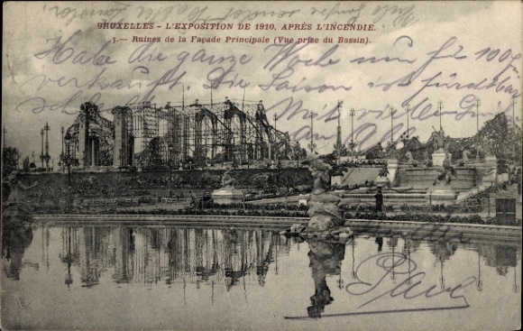 Ak Brüssel, Weltausstellung 1910, Ruinen der Hauptfassade nach dem Brand