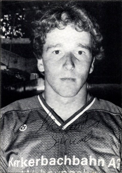 Postcard ice hockey player, portrait, autograph