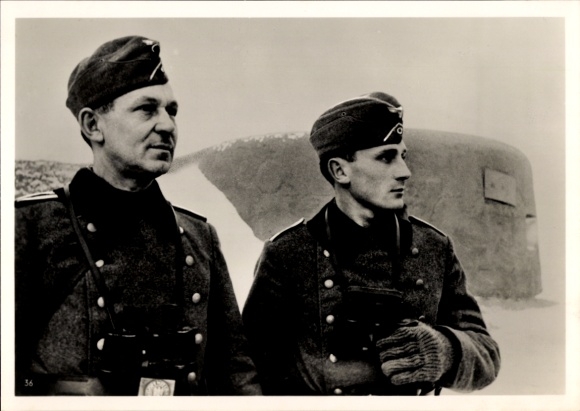 Photo Hoffmann, Heinrich, guard position, father and son in a company, Wehrmacht, February 1940