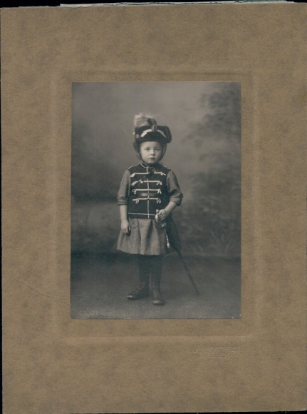 Photo child portrait, girl in hussar uniform