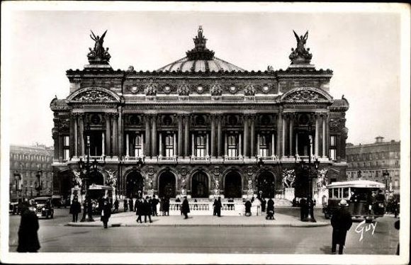 6 old PCs Paris France, various views