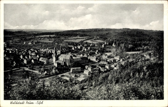Ak Prüm in de Eifel, landschapsfoto, bosstadje Eifel, kerk, huizen