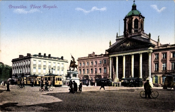 Postcard Brussels Brussels, Place Royale, tram